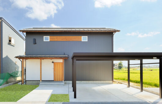 田んぼを眺めながら、ゆっくり寛ぐ住まい