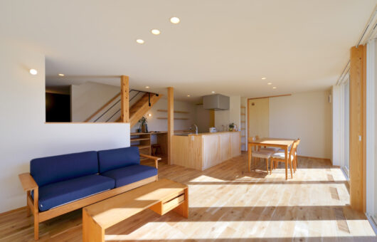 景色を眺め、のびのびと穏やかに過ごす住まい